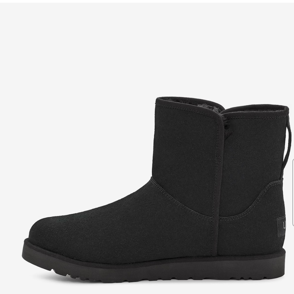 UGG Cory II Bootie NWOT Women’s size 10